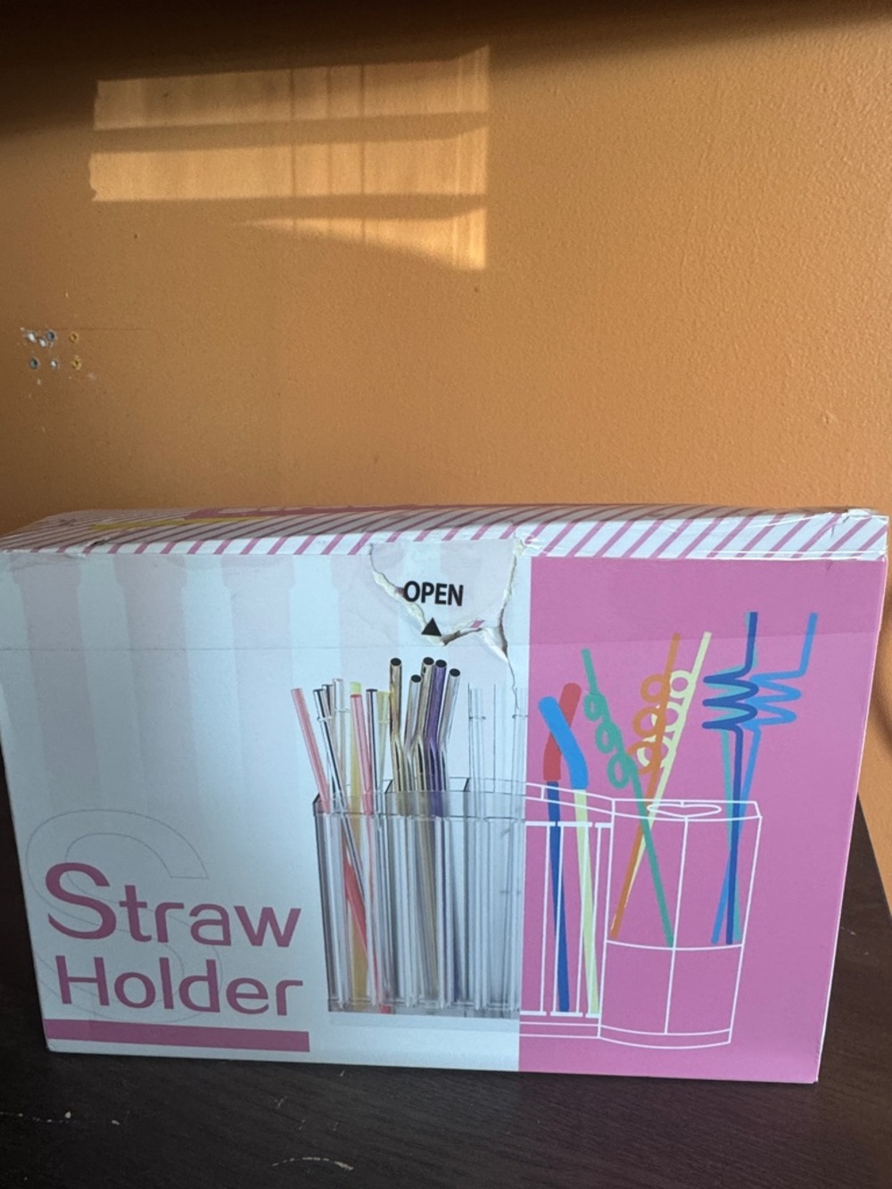 Straw Holder with Clear & Multicolor Straws